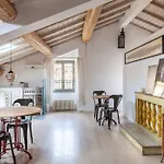 Casa Arco דירה *